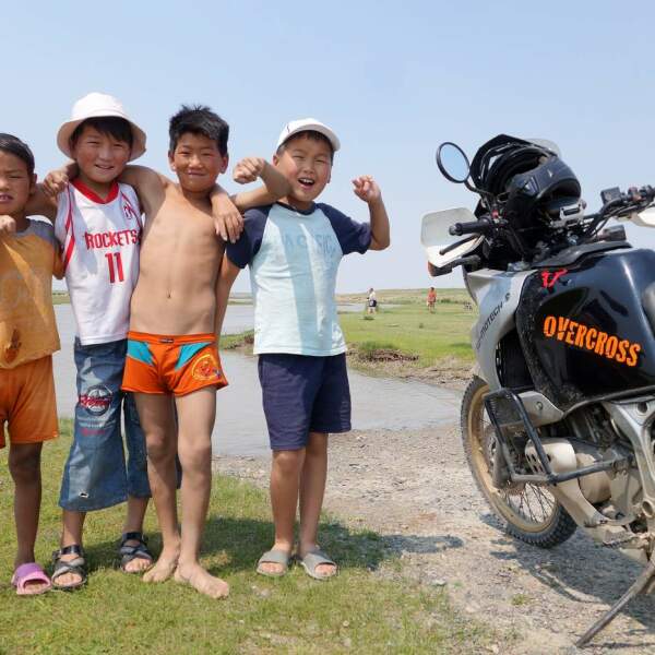Motorradreisen Mongolei Enduro-Action Düne Gebirge